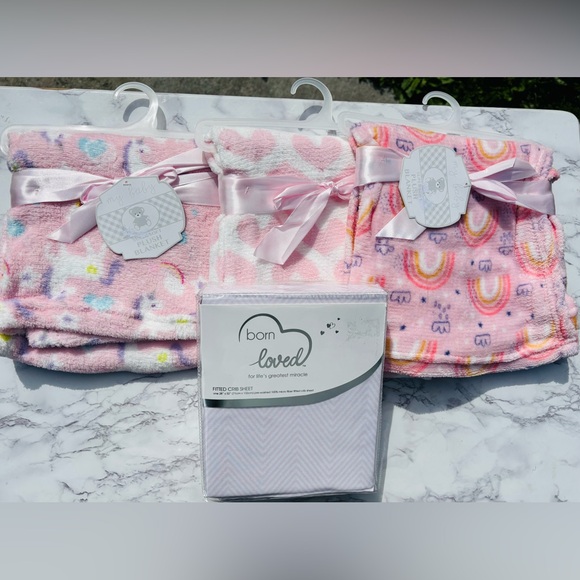 Pink Baby Girl Blanket and Crib Sheet Set - Picture 1 of 3